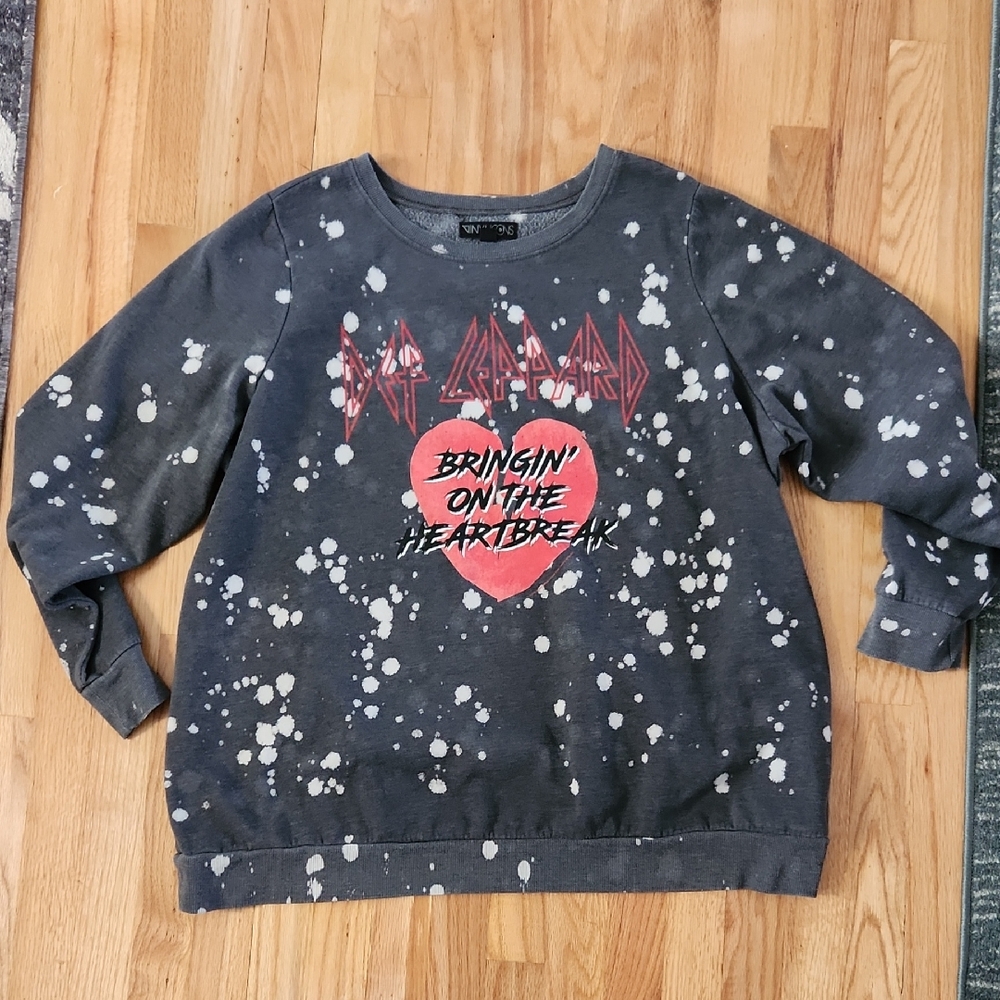 Torrid  Def Leppard Sweatshirt
